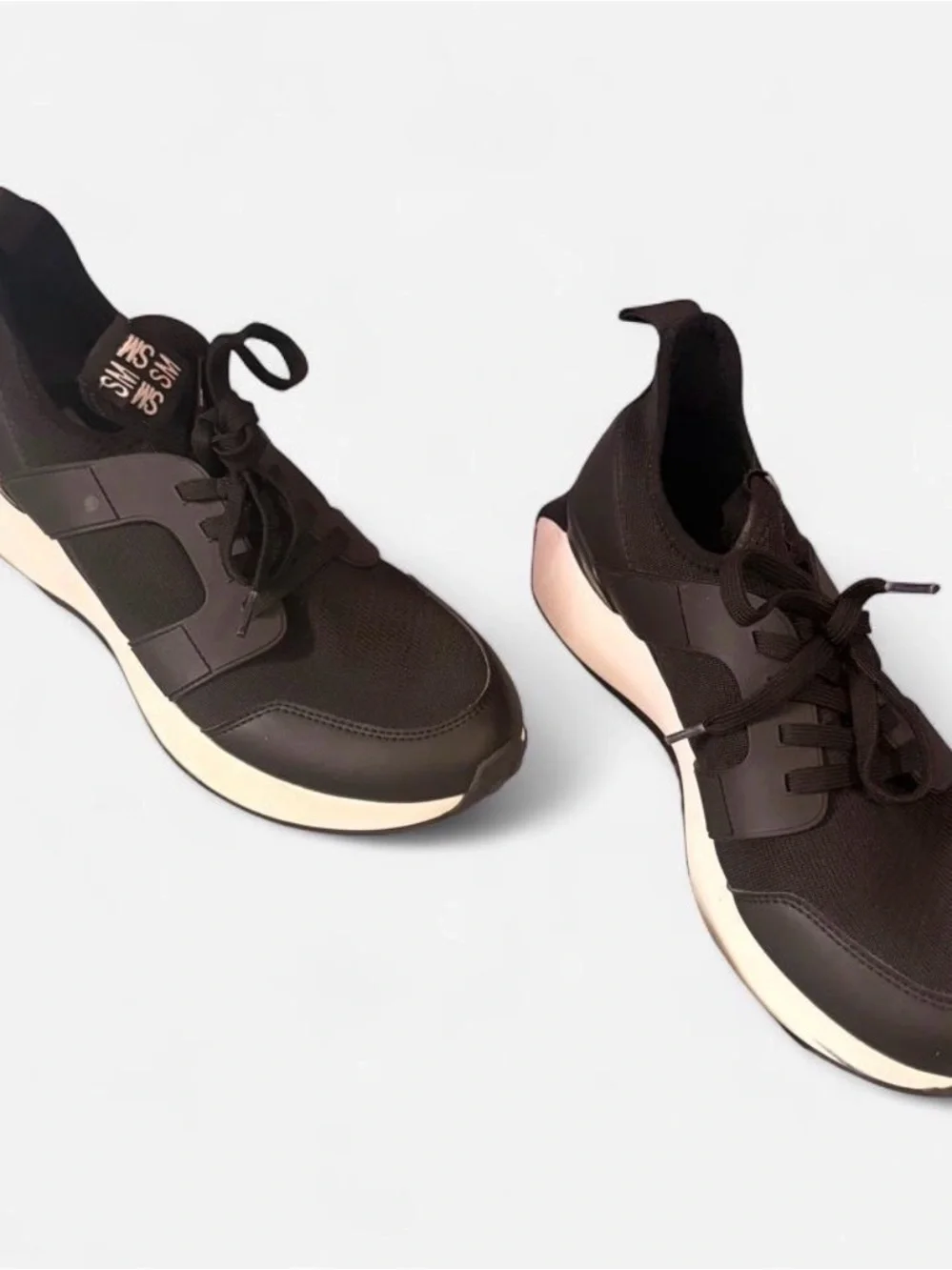 Men's Black and white Athletic Sneakers - Stylish Everyday Comfort